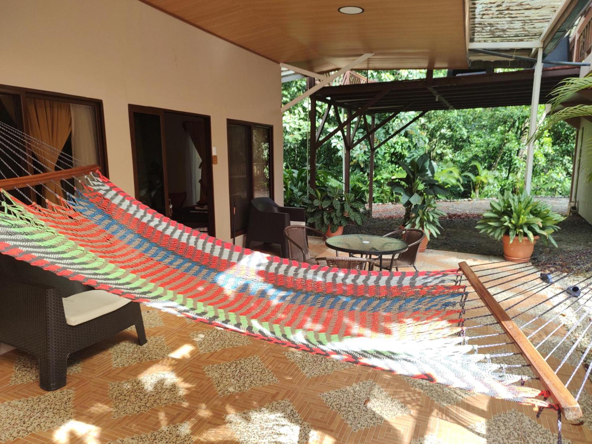 Cool Waters Jungle Villas Увита Экстерьер фото